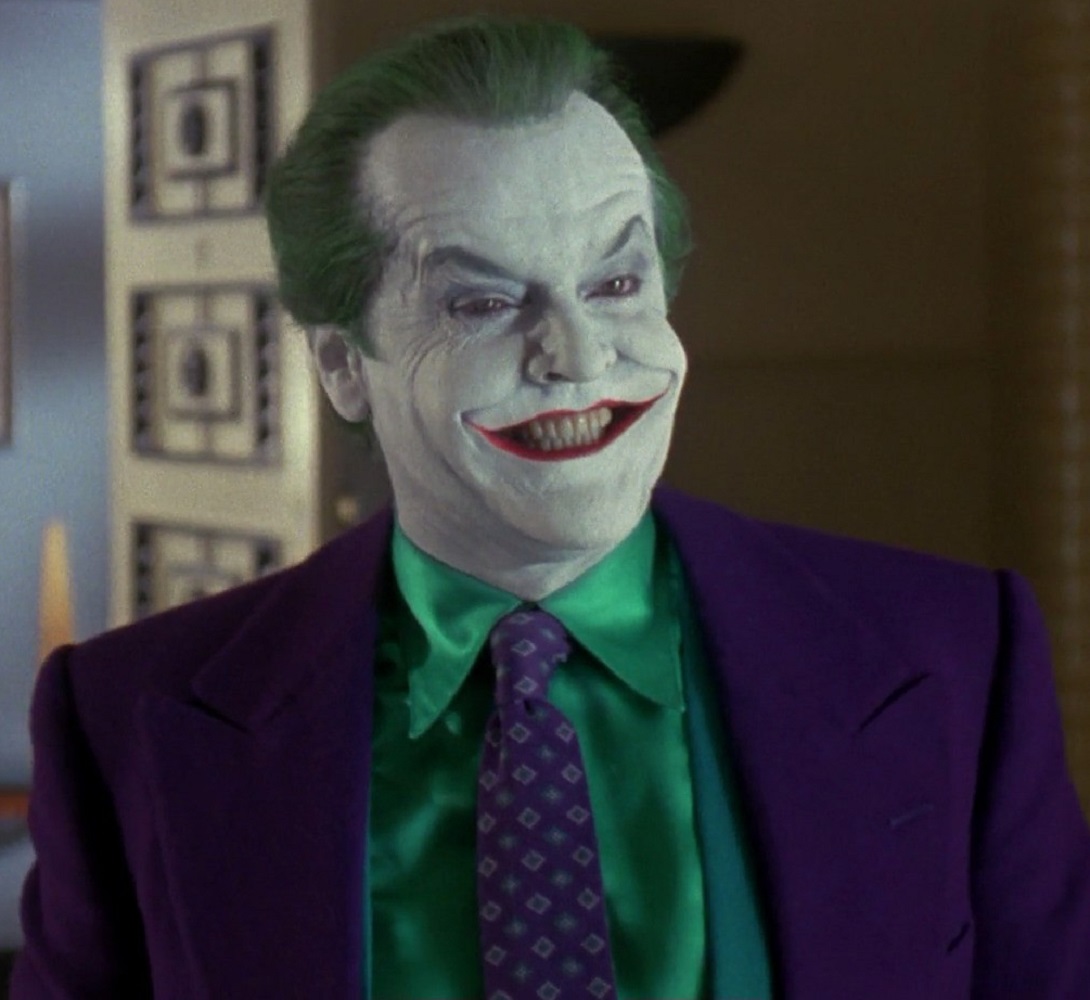 Joker necktie - apartment scene